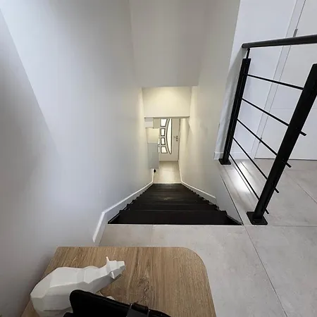 Moderne A Proche Croisette 아파트 *